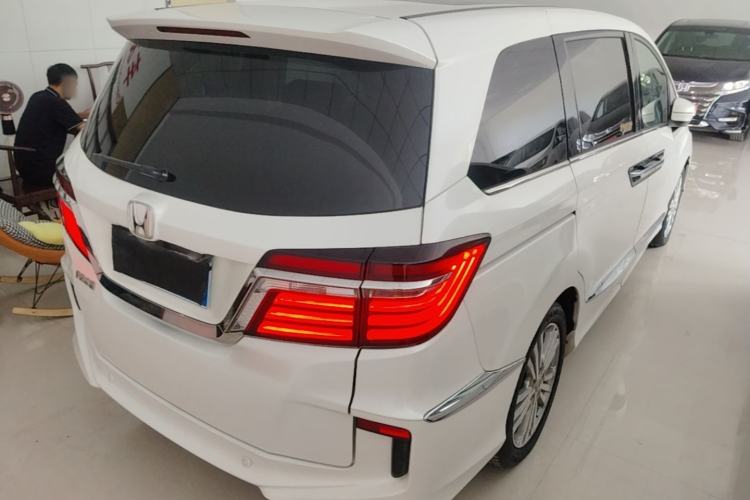 Used Honda Elysion 2016 2.4L Luxury Edition Rear Right 45 Deg