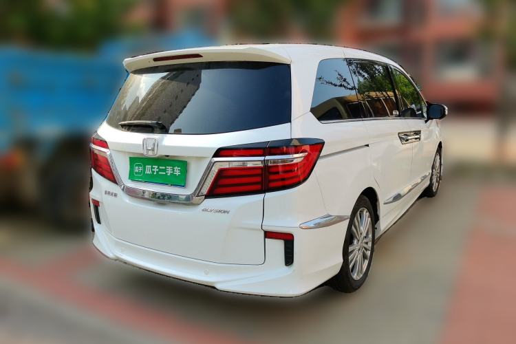 Used Honda Elysion 2016 2.4L Style Edition Rear Right 45 Deg
