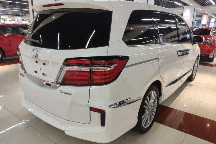 Used Honda Elysion 2016 2.4L Style Edition Rear Right 45 Deg