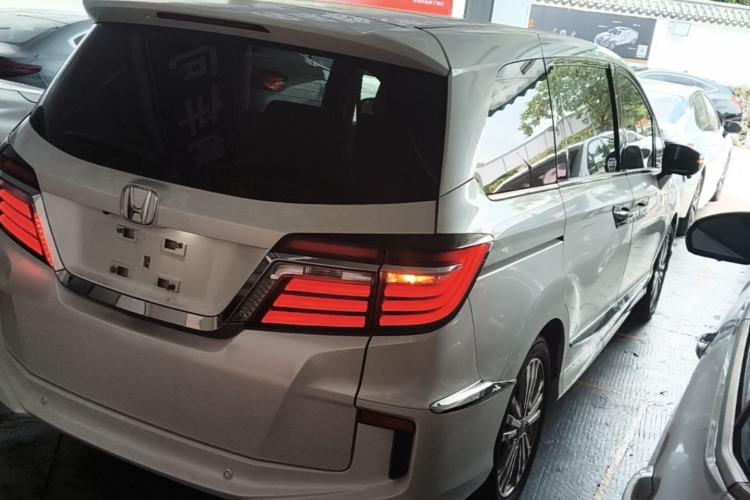 Used Honda Elysion 2016 2.4L Style Edition Rear Right 45 Deg