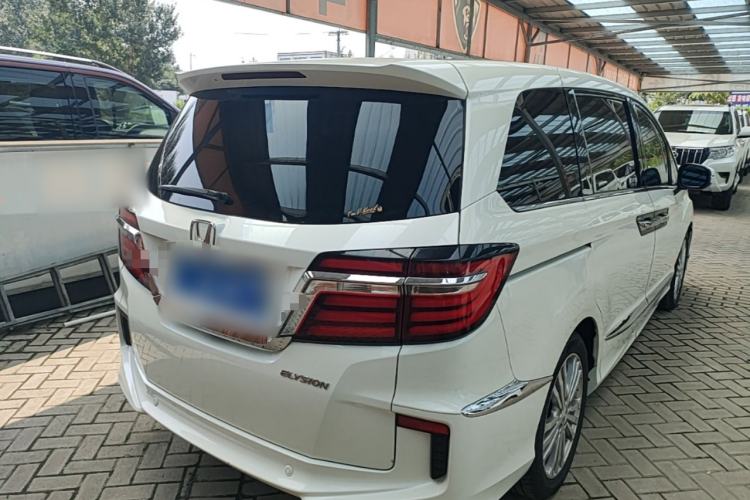Used Honda Elysion 2016 2.4L Supreme Edition Rear Right 45 Deg