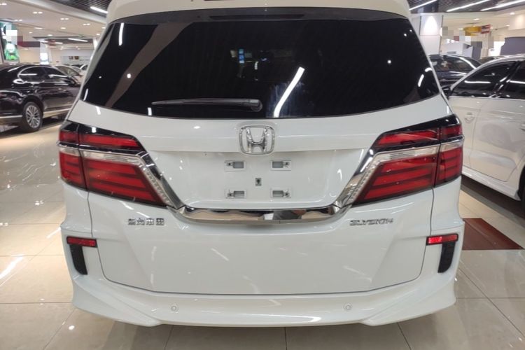 Used Honda Elysion 2016 2.4L Style Edition Rear