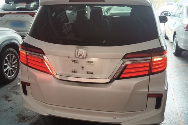 Used Honda Elysion 2016 2.4L Style Edition Rear