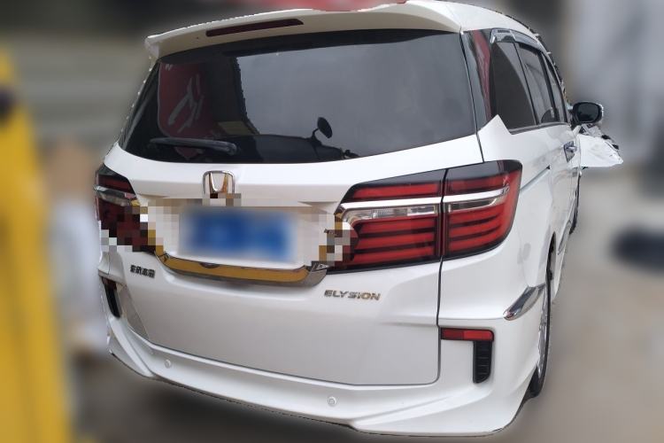 Used Honda Elysion 2016 2.4L Style Edition Rear