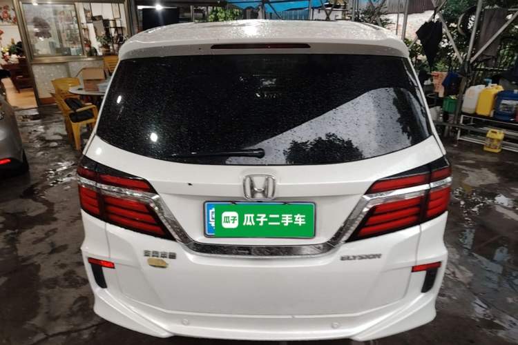 Used Honda Elysion 2016 2.4L Luxury Edition Rear