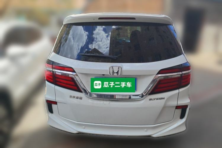 Used Honda Elysion 2016 2.4L Style Edition Rear