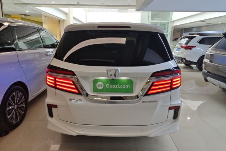 Used Honda Elysion 2016 2.4L Supreme Edition Rear