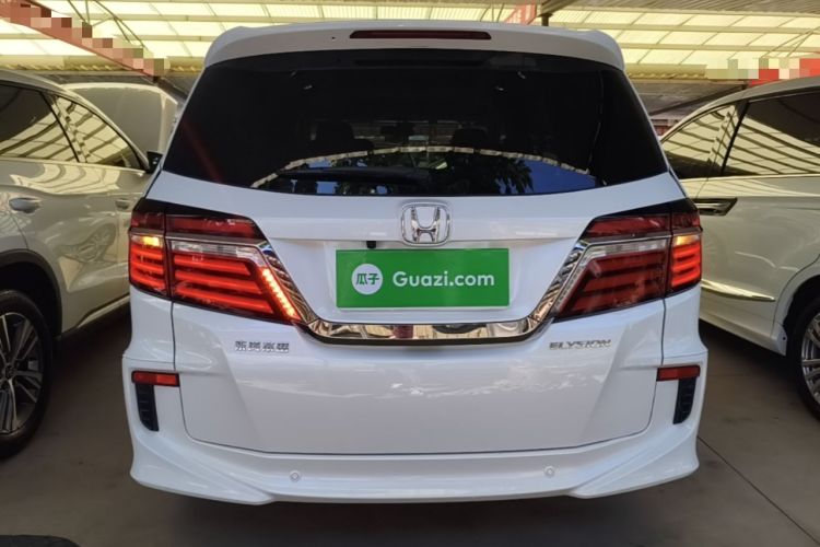 Used Honda Elysion 2016 2.4L Style Edition Rear