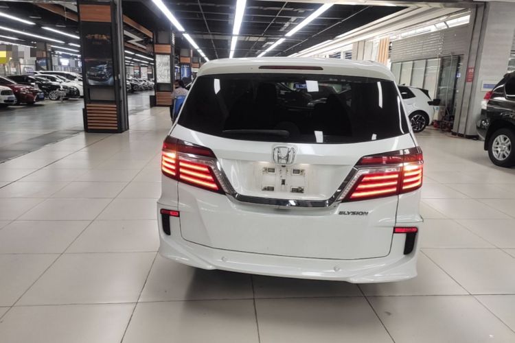 Used Honda Elysion 2016 2.4L Luxury Edition Rear