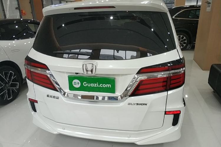 Used Honda Elysion 2016 2.4L Style Edition Rear