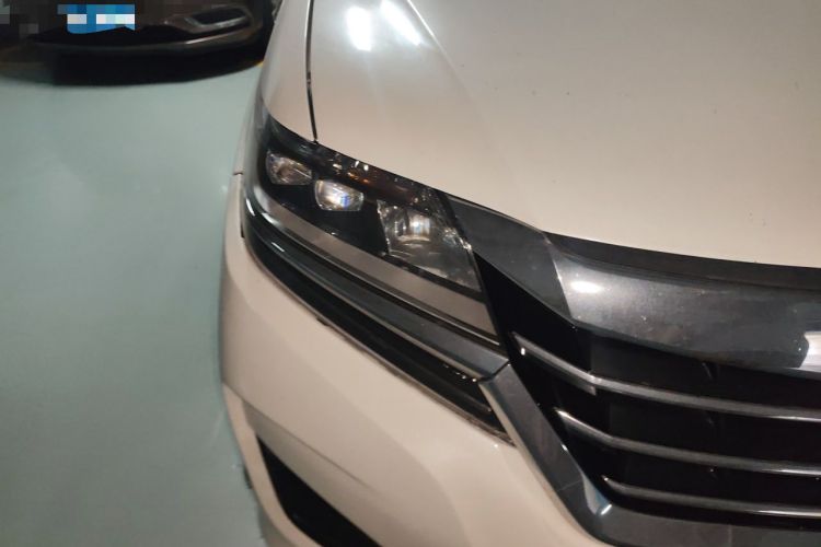 Used Honda Elysion 2016 2.4L Style Edition Right Front Headlight