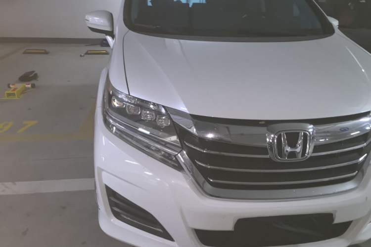 Used Honda Elysion 2016 2.4L Luxury Edition Right Front Headlight