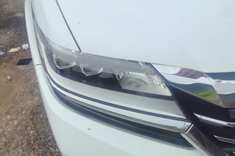 Used Honda Elysion 2016 2.4L Comfort Edition Right Front Headlight