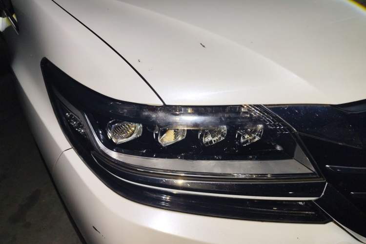 Used Honda Elysion 2016 2.4L Luxury Edition Right Front Headlight