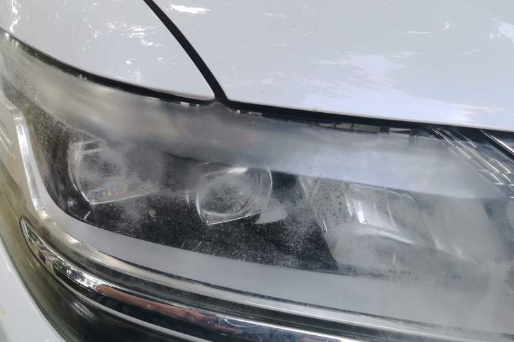 Used Honda Elysion 2016 2.4L Style Edition Right Front Headlight