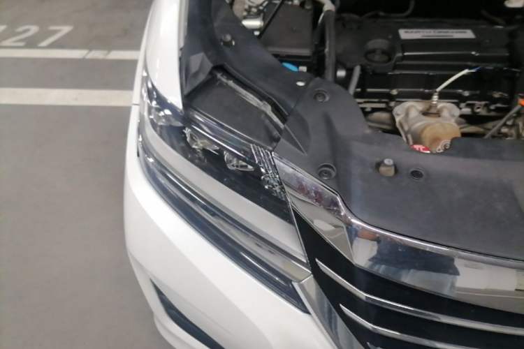 Used Honda Elysion 2016 2.4L Luxury Edition Right Front Headlight