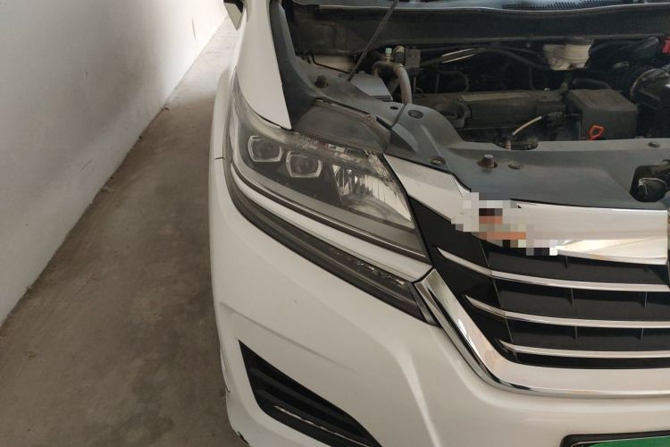 Used Honda Elysion 2016 2.4L Style Edition Right Front Headlight