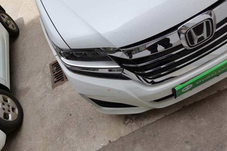 Used Honda Elysion 2016 2.4L Supreme Edition Right Front Headlight