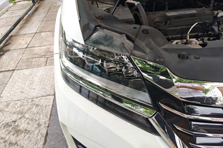 Used Honda Elysion 2016 2.4L Luxury Edition Right Front Headlight