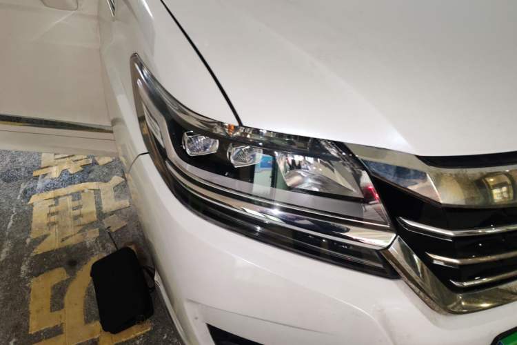 Used Honda Elysion 2016 2.4L Classic Edition Right Front Headlight