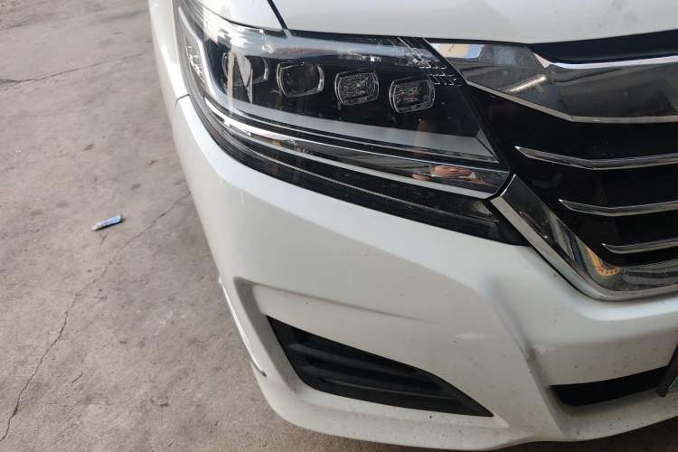 Used Honda Elysion 2016 2.4L Luxury Edition Right Front Headlight