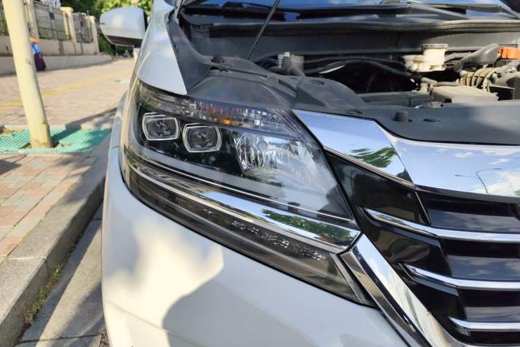Used Honda Elysion 2016 2.4L Comfort Edition Right Front Headlight