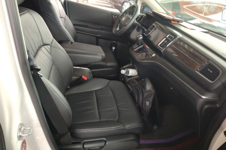 Used Honda Elysion 2016 2.4L Luxury Edition Right Front Seat