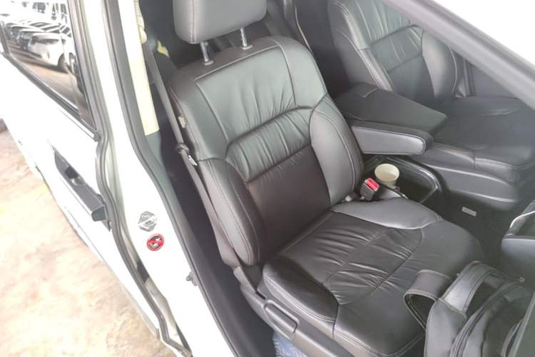 Used Honda Elysion 2016 2.4L Luxury Edition Right Front Seat