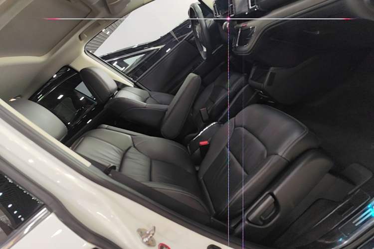 Used Honda Elysion 2016 2.4L Luxury Edition Right Front Seat
