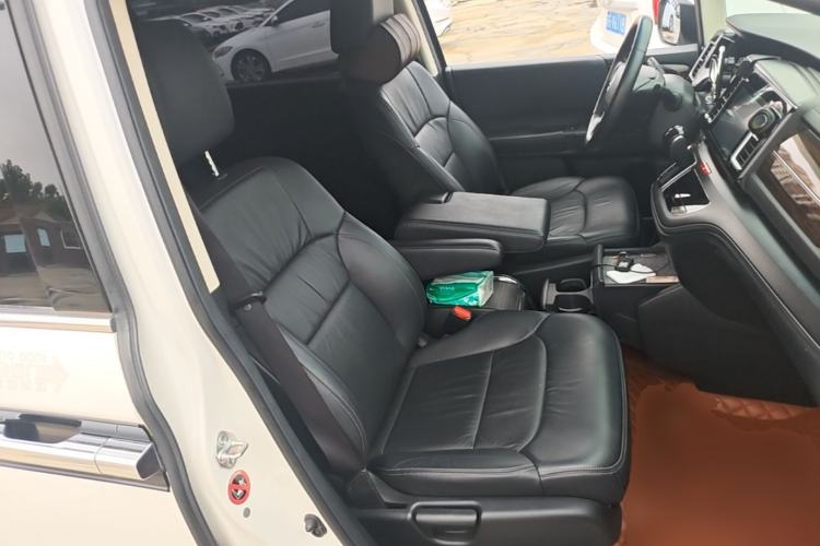 Used Honda Elysion 2016 2.4L Luxury Edition Right Front Seat