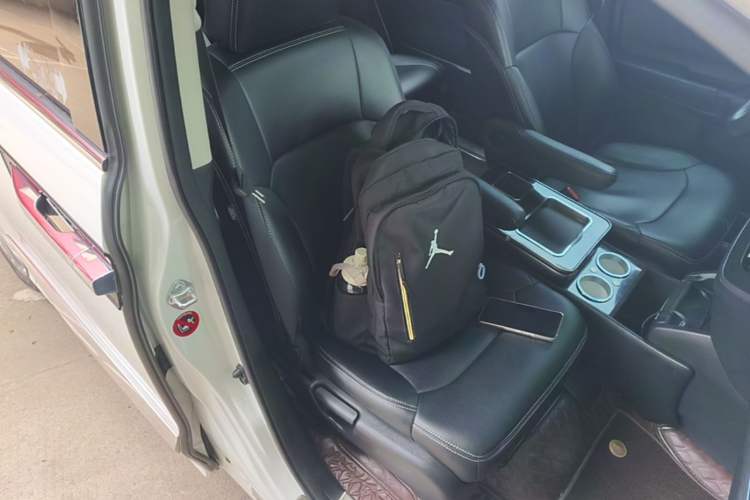 Used Honda Elysion 2016 2.4L Classic Edition Right Front Seat