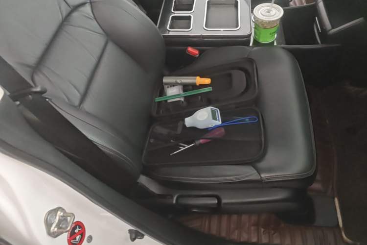 Used Honda Elysion 2016 2.4L Supreme Edition Right Front Seat