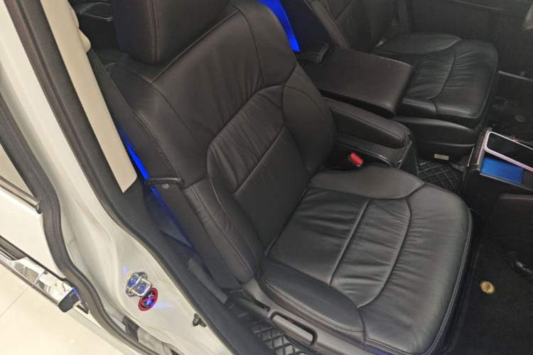 Used Honda Elysion 2016 2.4L Comfort Edition Right Front Seat