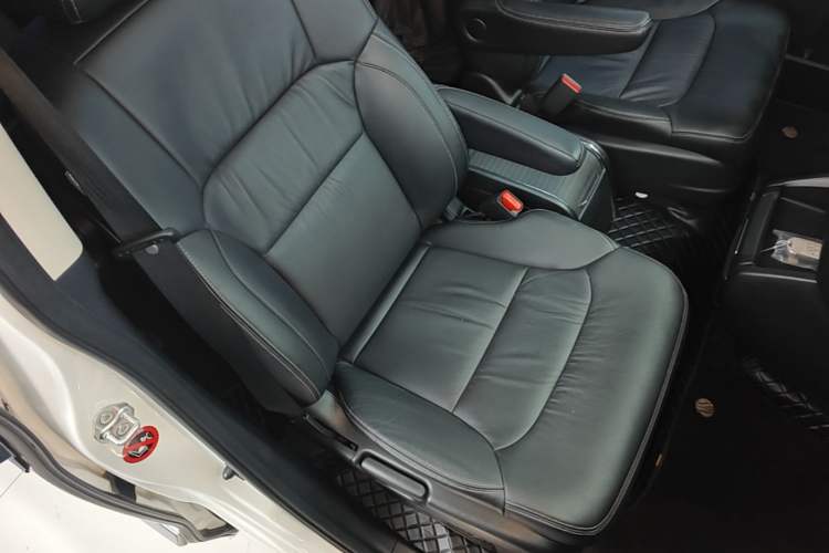 Used Honda Elysion 2016 2.4L Style Edition Right Front Seat