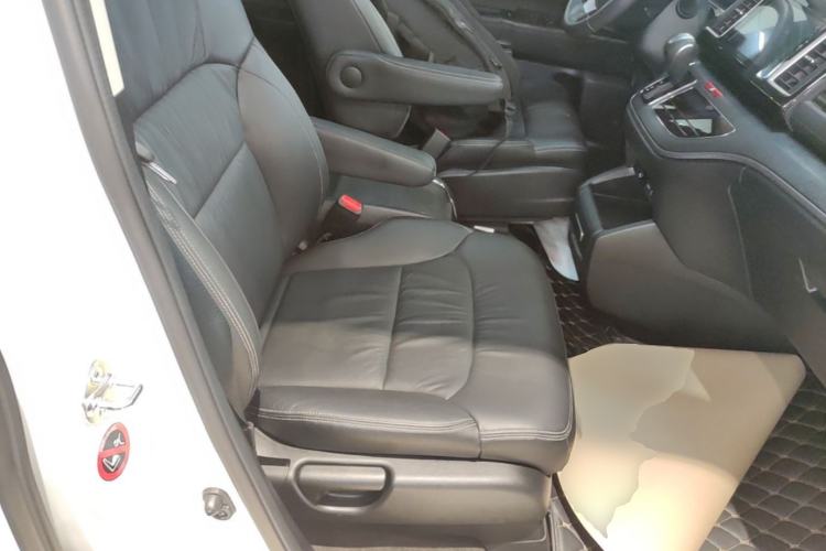 Used Honda Elysion 2016 2.4L Style Edition Right Front Seat