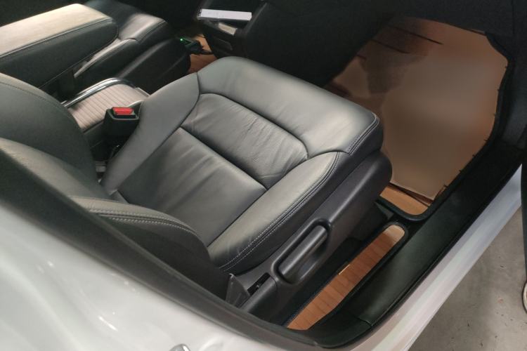 Used Honda Elysion 2016 2.4L Luxury Edition Right Front Seat
