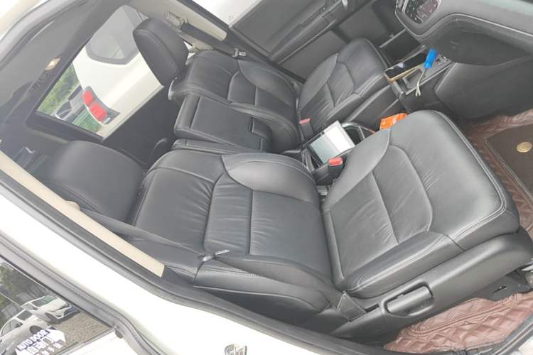 Used Honda Elysion 2016 2.4L Supreme Edition Right Front Seat