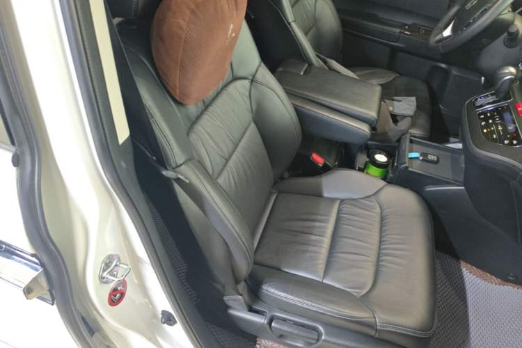 Used Honda Elysion 2016 2.4L Supreme Edition Right Front Seat