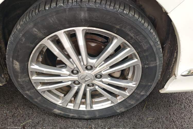 Used Honda Elysion 2016 2.4L Supreme Edition Right Front Wheel Hub