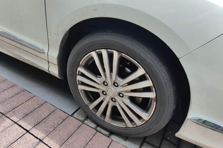 Used Honda Elysion 2016 2.4L Luxury Edition Right Front Wheel Hub