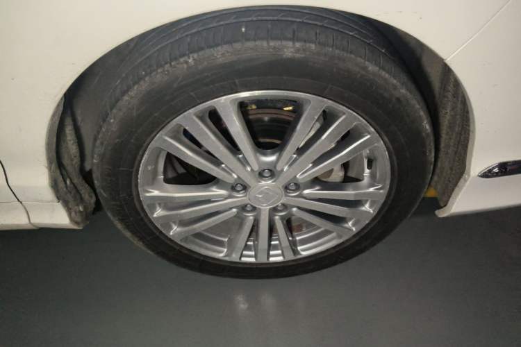 Used Honda Elysion 2016 2.4L Luxury Edition Right Front Wheel Hub