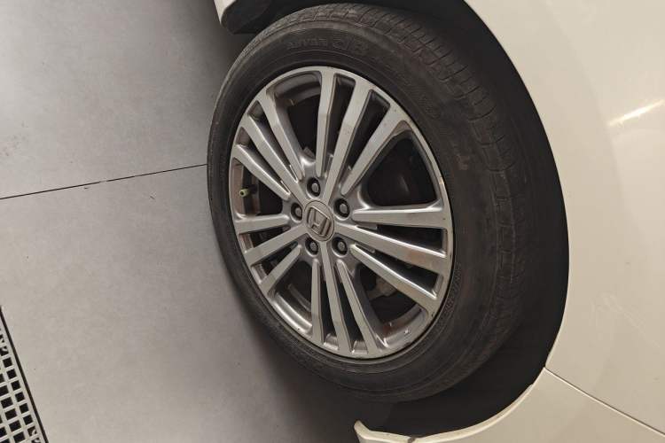 Used Honda Elysion 2016 2.4L Luxury Edition Right Front Wheel Hub