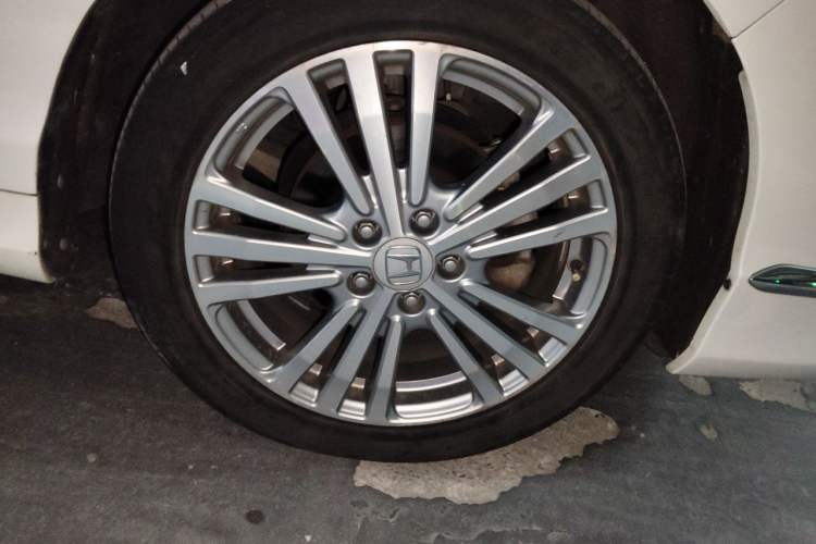 Used Honda Elysion 2016 2.4L Luxury Edition Right Front Wheel Hub