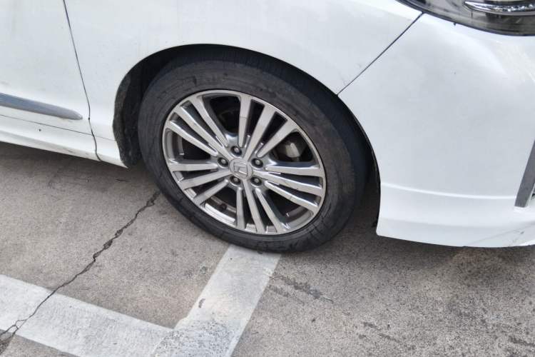 Used Honda Elysion 2016 2.4L Style Edition Right Front Wheel Hub