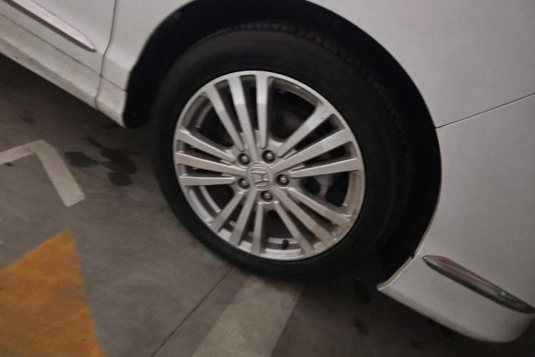 Used Honda Elysion 2016 2.4L Supreme Edition Right Front Wheel Hub
