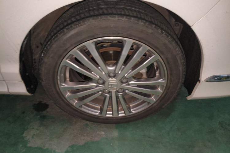 Used Honda Elysion 2016 2.4L Luxury Edition Right Front Wheel Hub