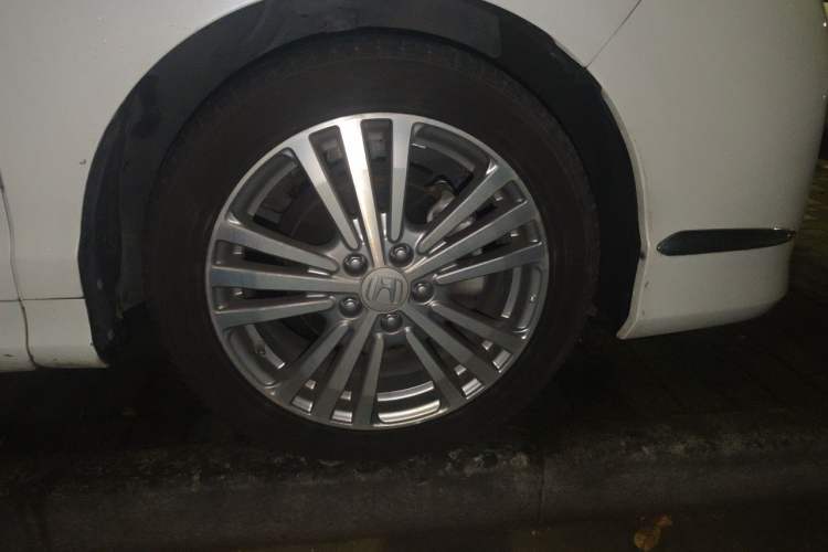 Used Honda Elysion 2016 2.4L Style Edition Right Front Wheel Hub
