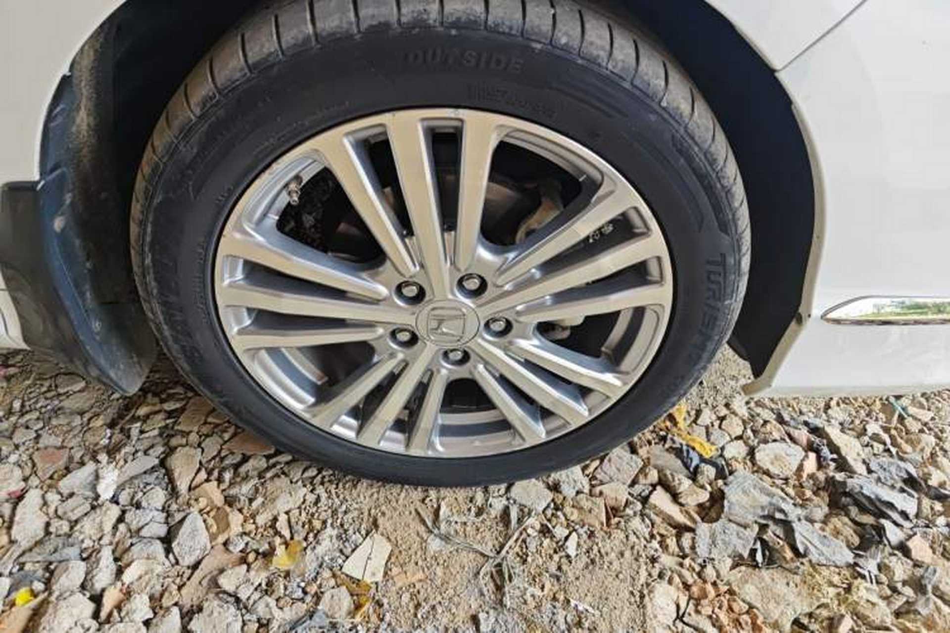Used Honda Elysion 2016 2.4L Luxury Edition Right Front Wheel Hub