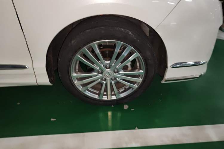 Used Honda Elysion 2016 2.4L Supreme Edition Right Front Wheel Hub
