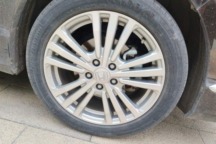 Used Honda Elysion 2016 2.4L Luxury Edition Right Front Wheel Hub